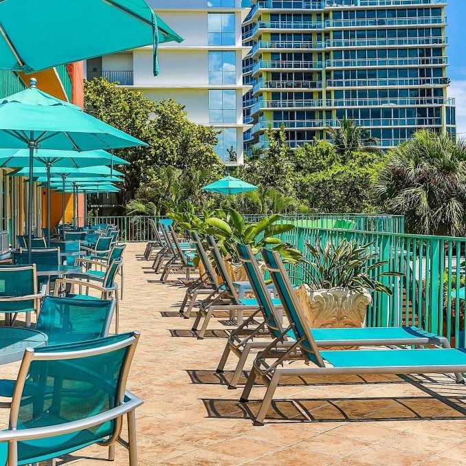 Oceanside Inn Fort Lauderdale patio